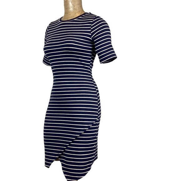 IRIS Striped Short Sleeve Sexy Bodycon Dress Asymmetric Hem Crew Neck Sz M 250B - Picture 5 of 9